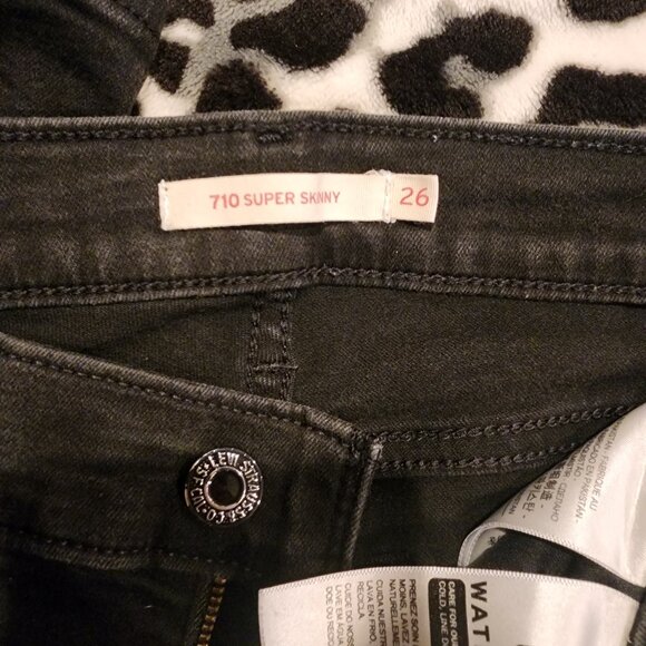 Levi's jeans - Picture 3 of 3